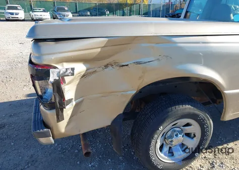 2002 Ford Ranger Edge/Tremor/Xl/Xlt from USA, damaged, VIN 1FTYR14UX2TA58694